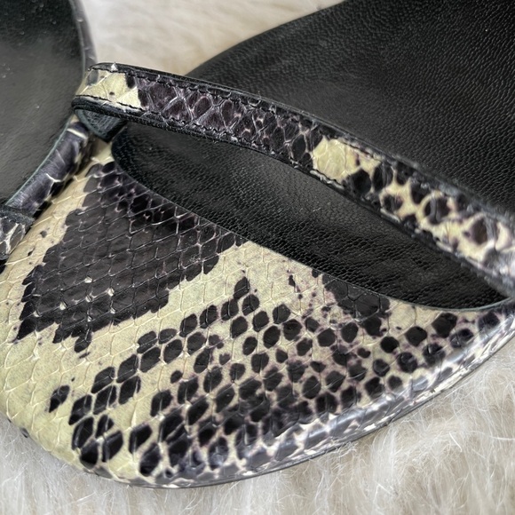 SAINT LAURENT SNAKESKIN T STRAP CHAIN SANDALS - Picture 9 of 10